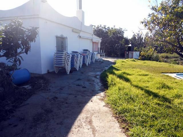 Exterior view of Land for sale in Estepona