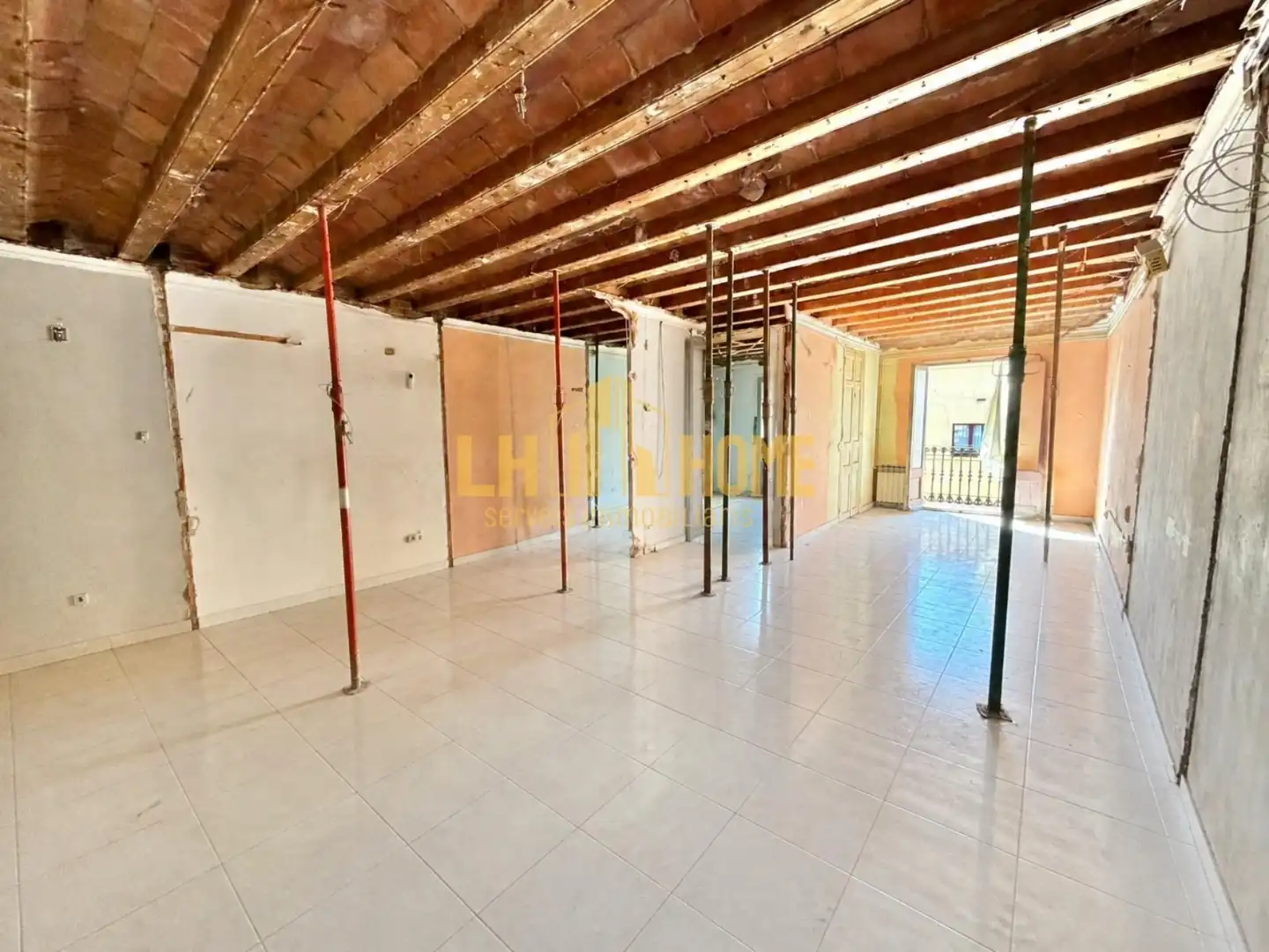 Flat for sale in Barcelona  with Balcony