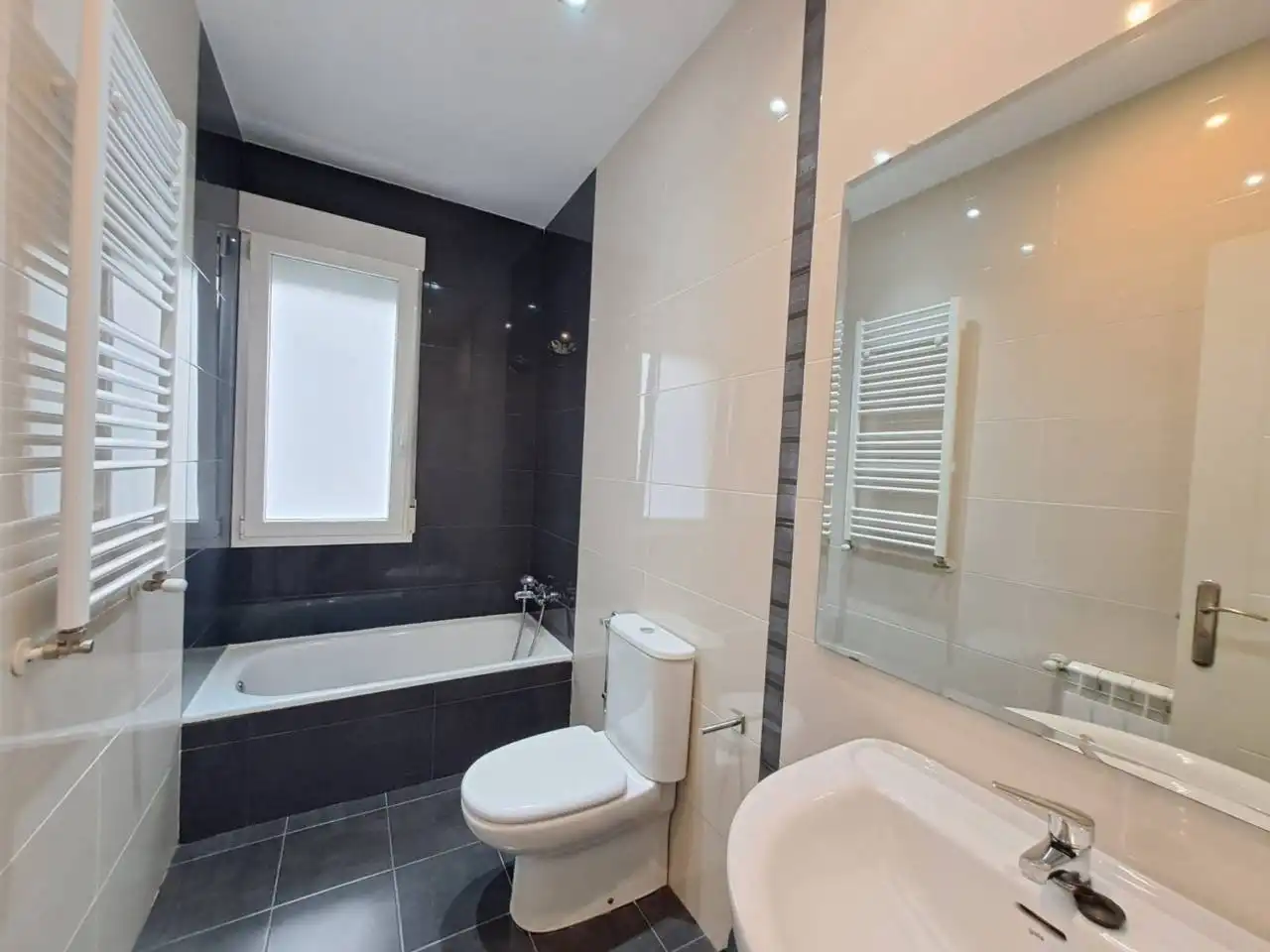 Bathroom of Flat for rent in Centro