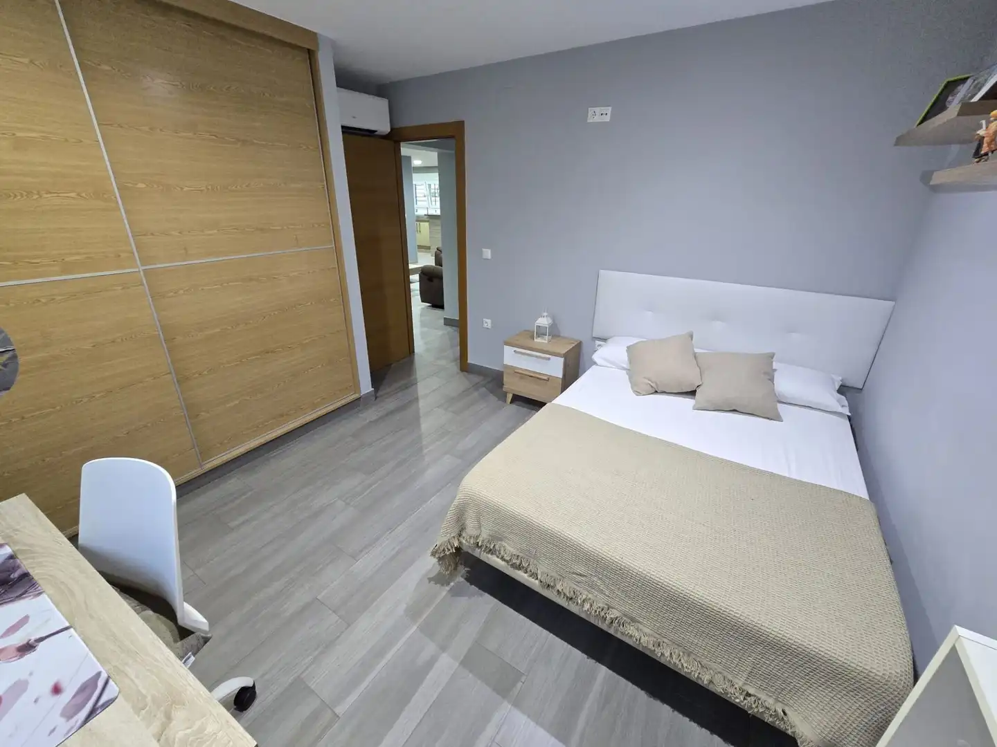 Dormitori de Casa o xalet en venda en Torrevieja amb Aire condicionat, Calefacció i Jardí privat