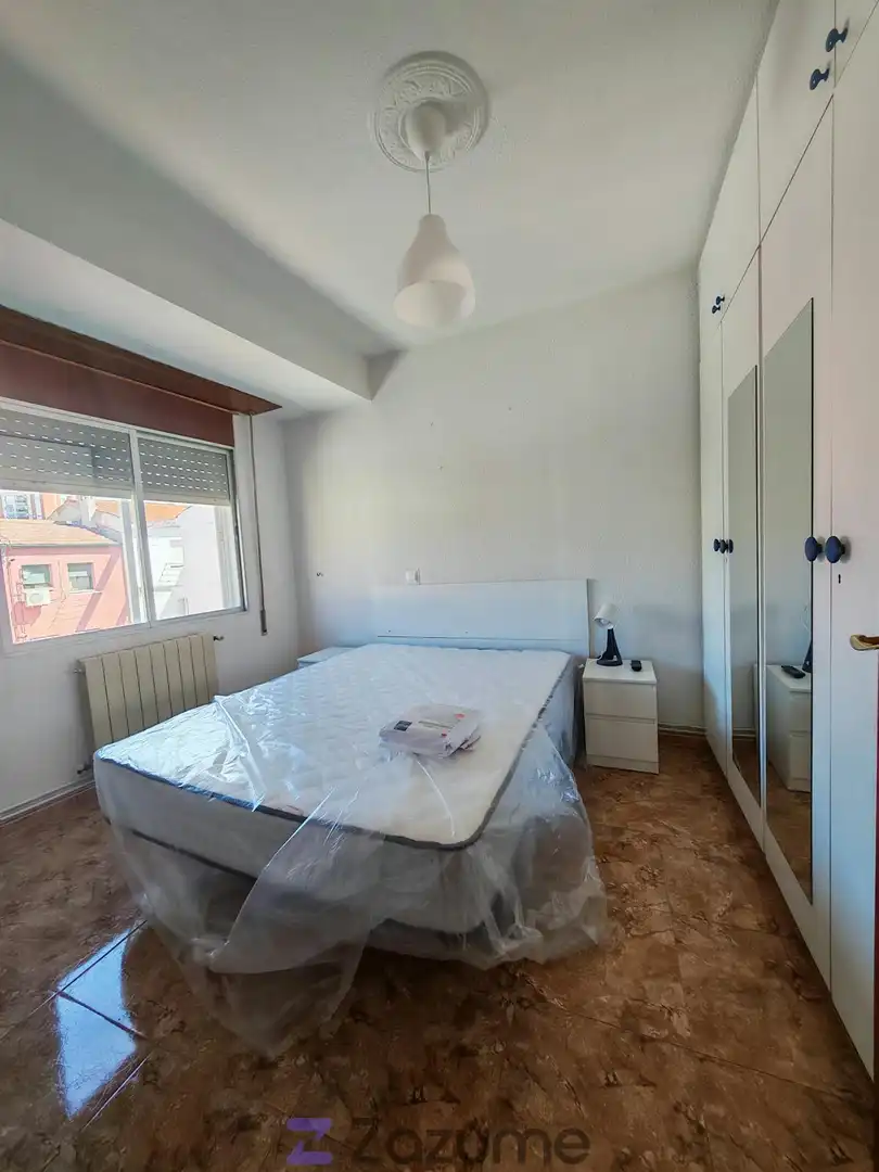 Flat with terrace to rent in C. Alba, imagen 4