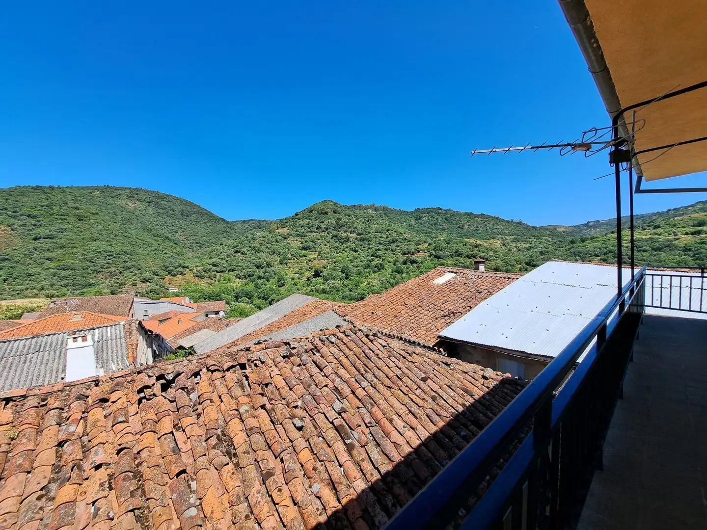Exterior view of Houses for sale in San Esteban de la Sierra  with Terrace and Storage room