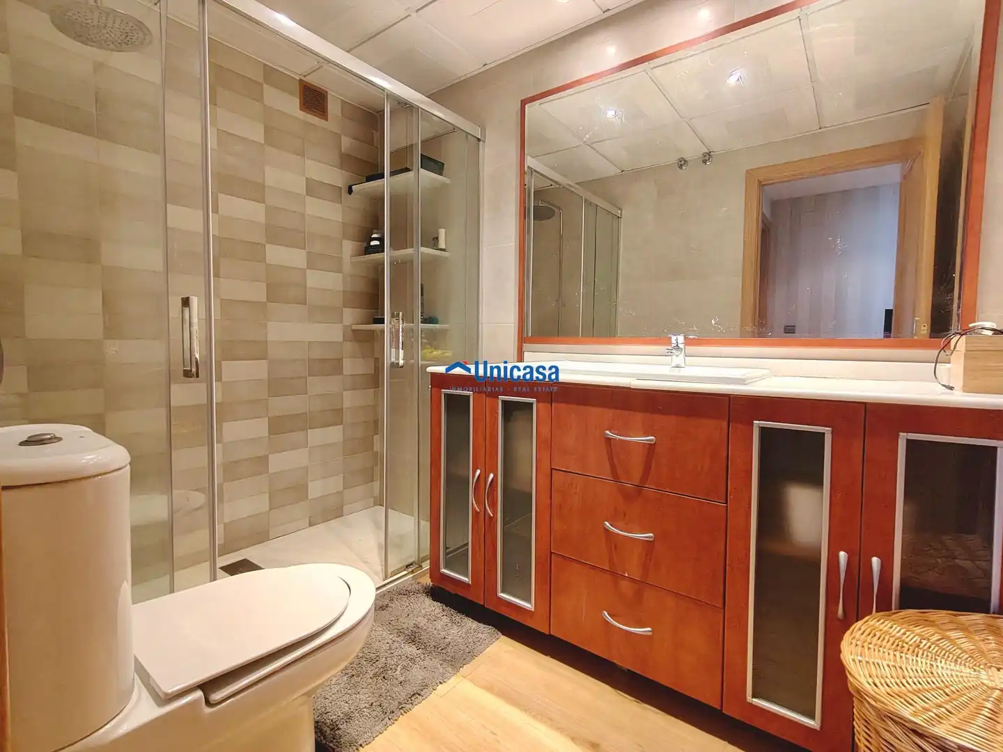 Bathroom of Flat for sale in Málaga  with Air Conditioner, Storage room and Furnished