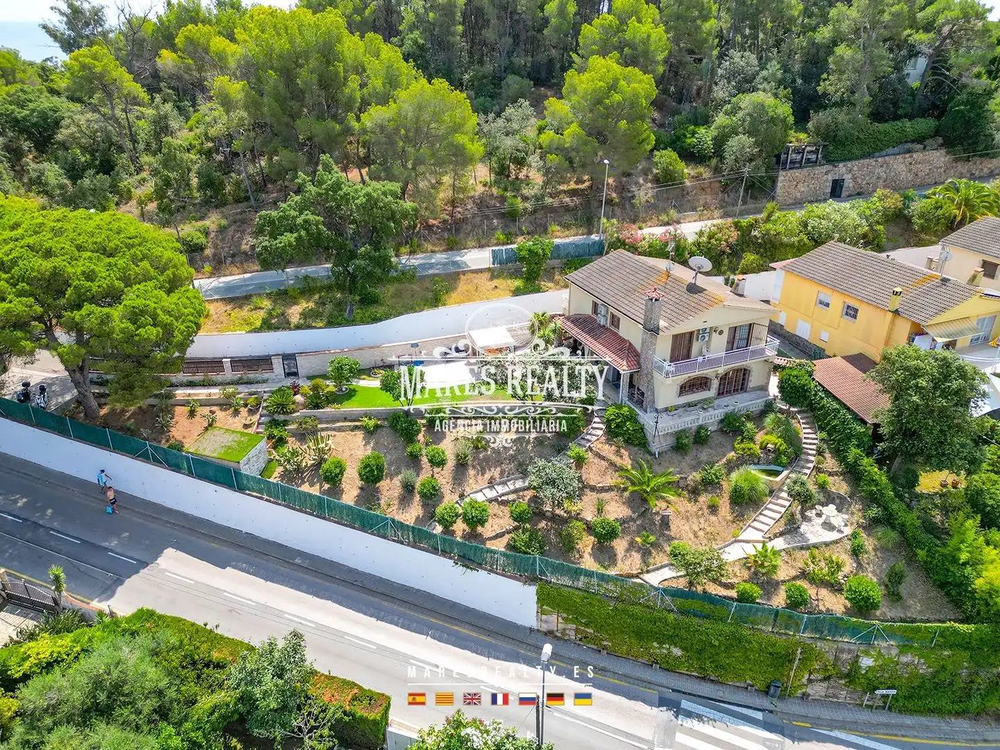 Außenansicht von Haus oder Chalet zum Verkauf in Lloret de Mar mit Klimaanlage, Heizung und Privatgarten