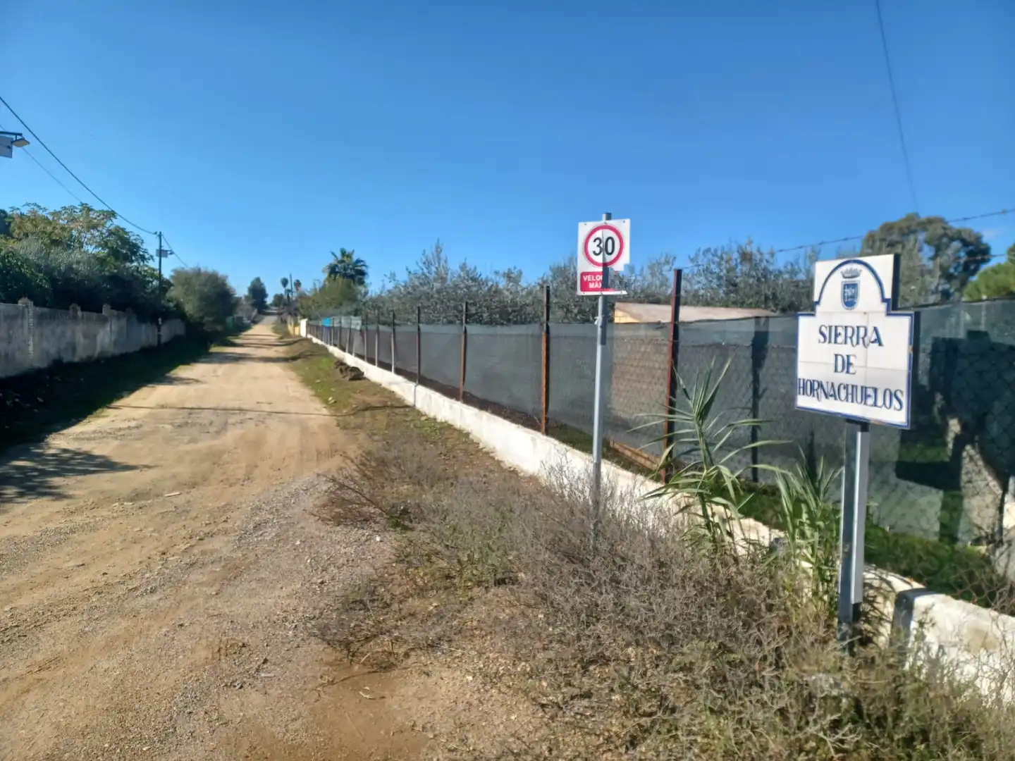 Casa rústica amb terrassa en venda a Calle Bahía de Cádiz, imagen 4