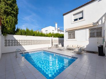 Maison avec piscine à vendre à Peligros