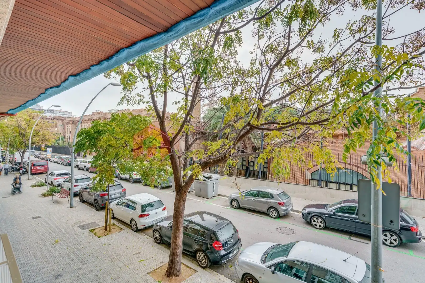 Vista exterior de Piso en venta en Barcelona con Parquet