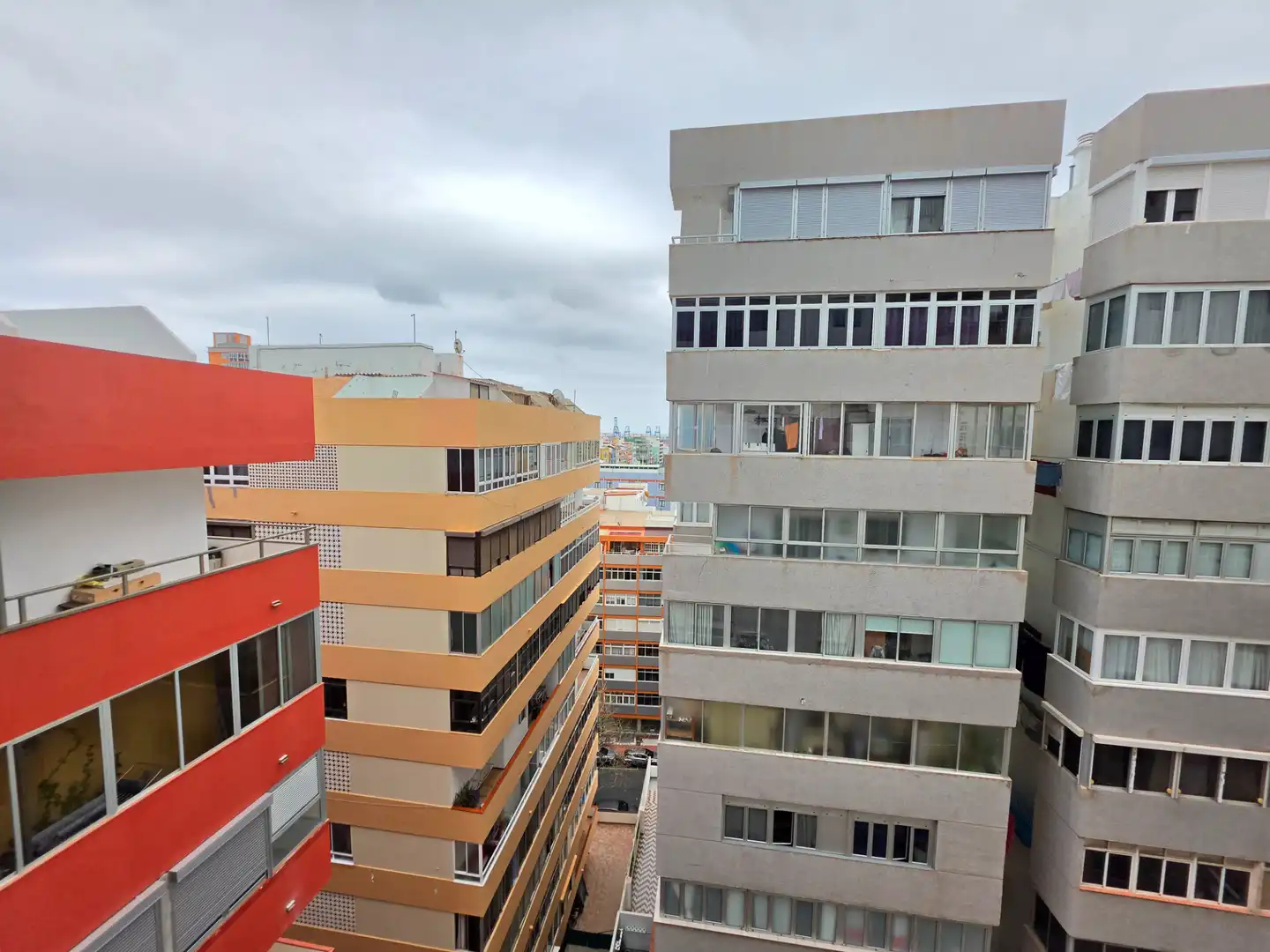Außenansicht von Wohnung zum Verkauf in Las Palmas de Gran Canaria mit Terrasse