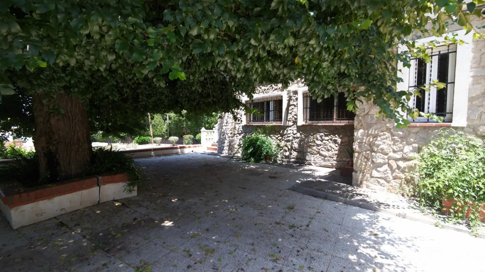 Jardí de Casa o xalet en venda en La Zubia amb Aire condicionat, Jardí privat i Traster