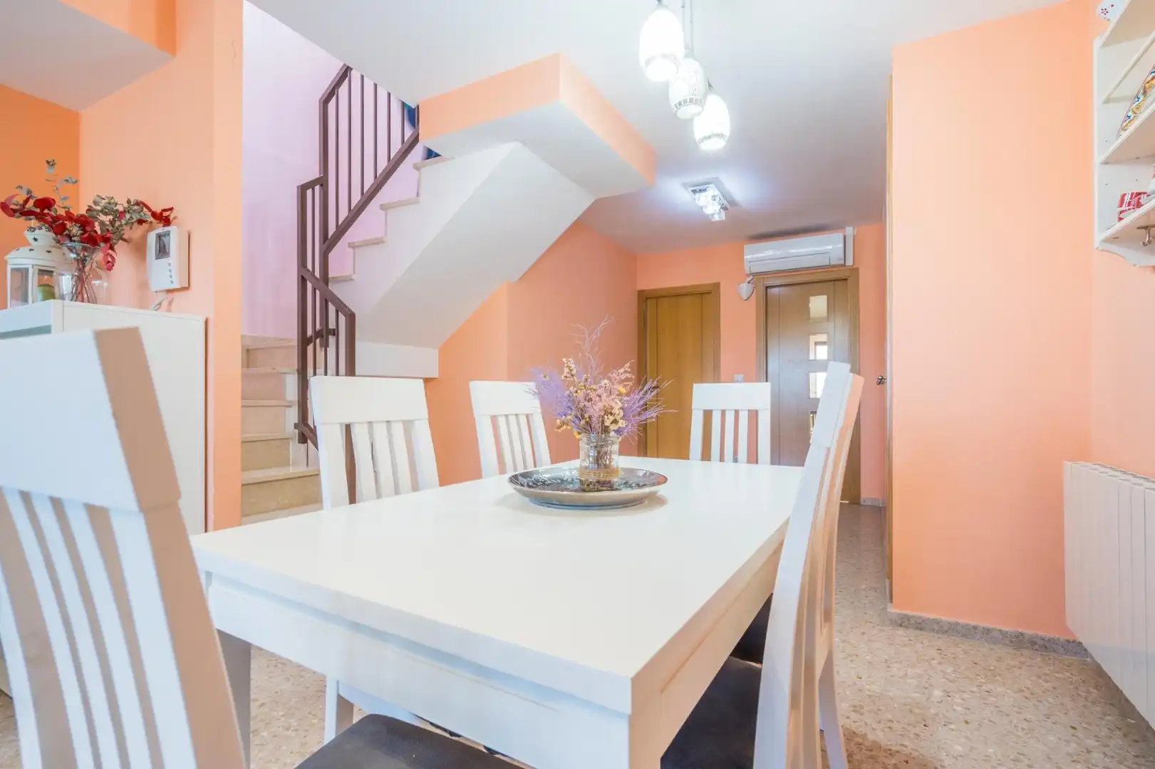 Dining room of Flat for sale in La Pobla de Vallbona  with Air Conditioner, Heating and Terrace