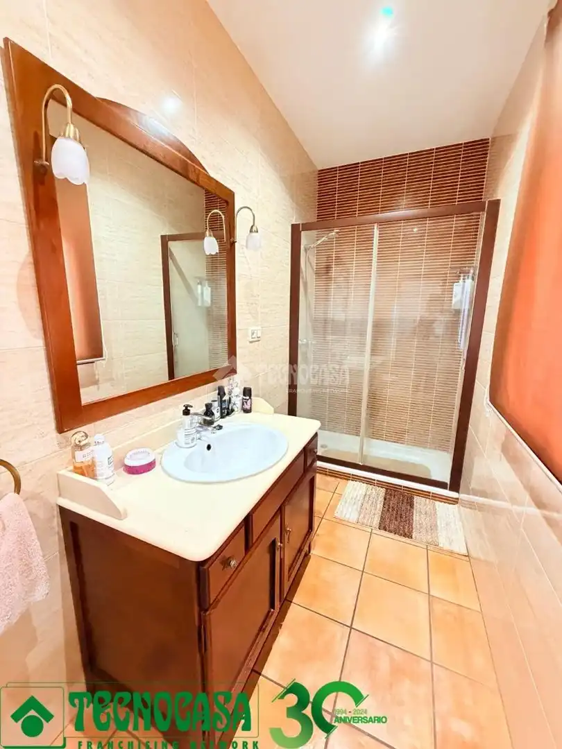 Baño de Casa adosada en venta en Burujón con Aire acondicionado, Calefacción y Terraza