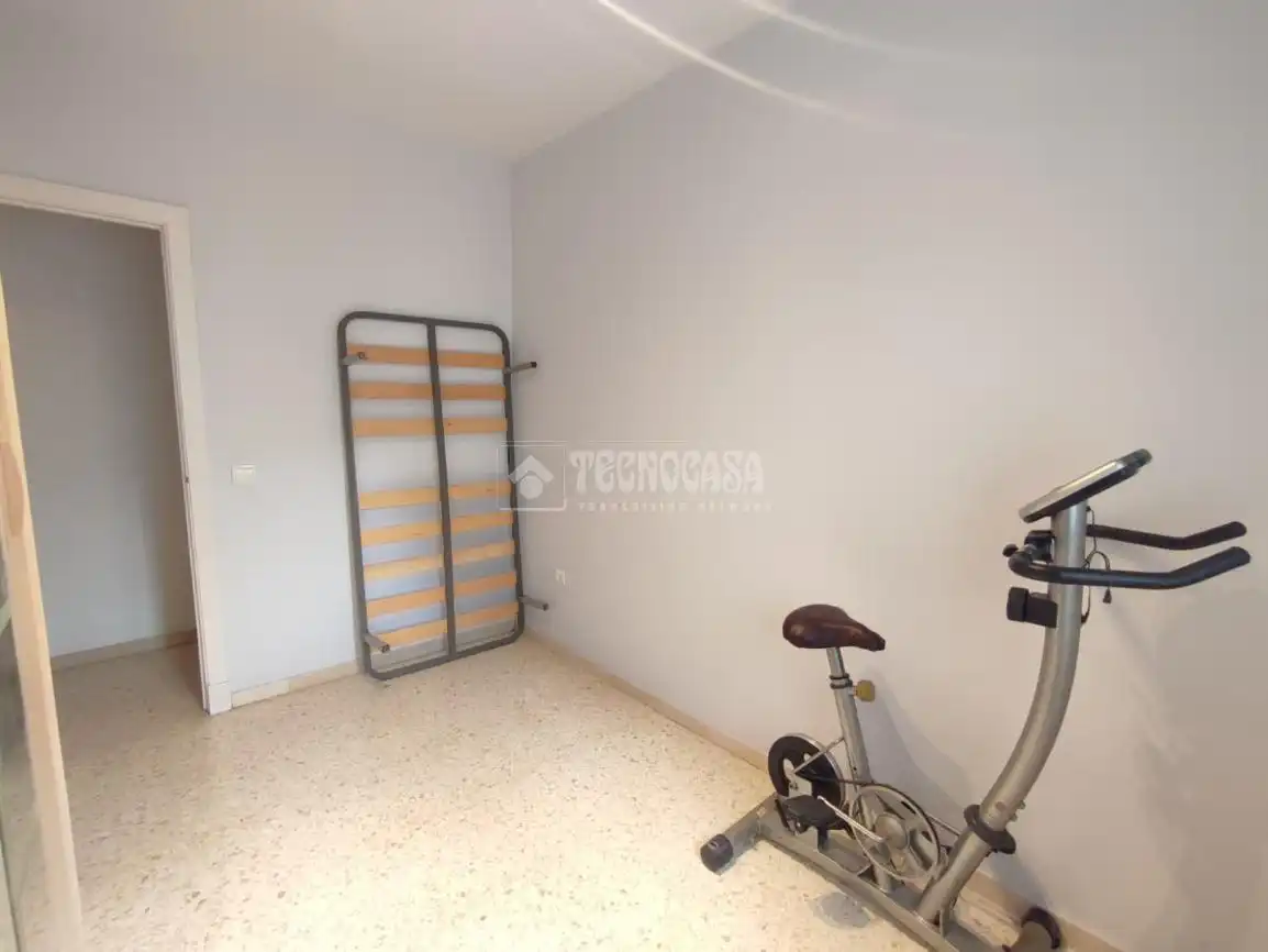 Flat for sale in Sevilla  with Air Conditioner, Terrace and Furnished