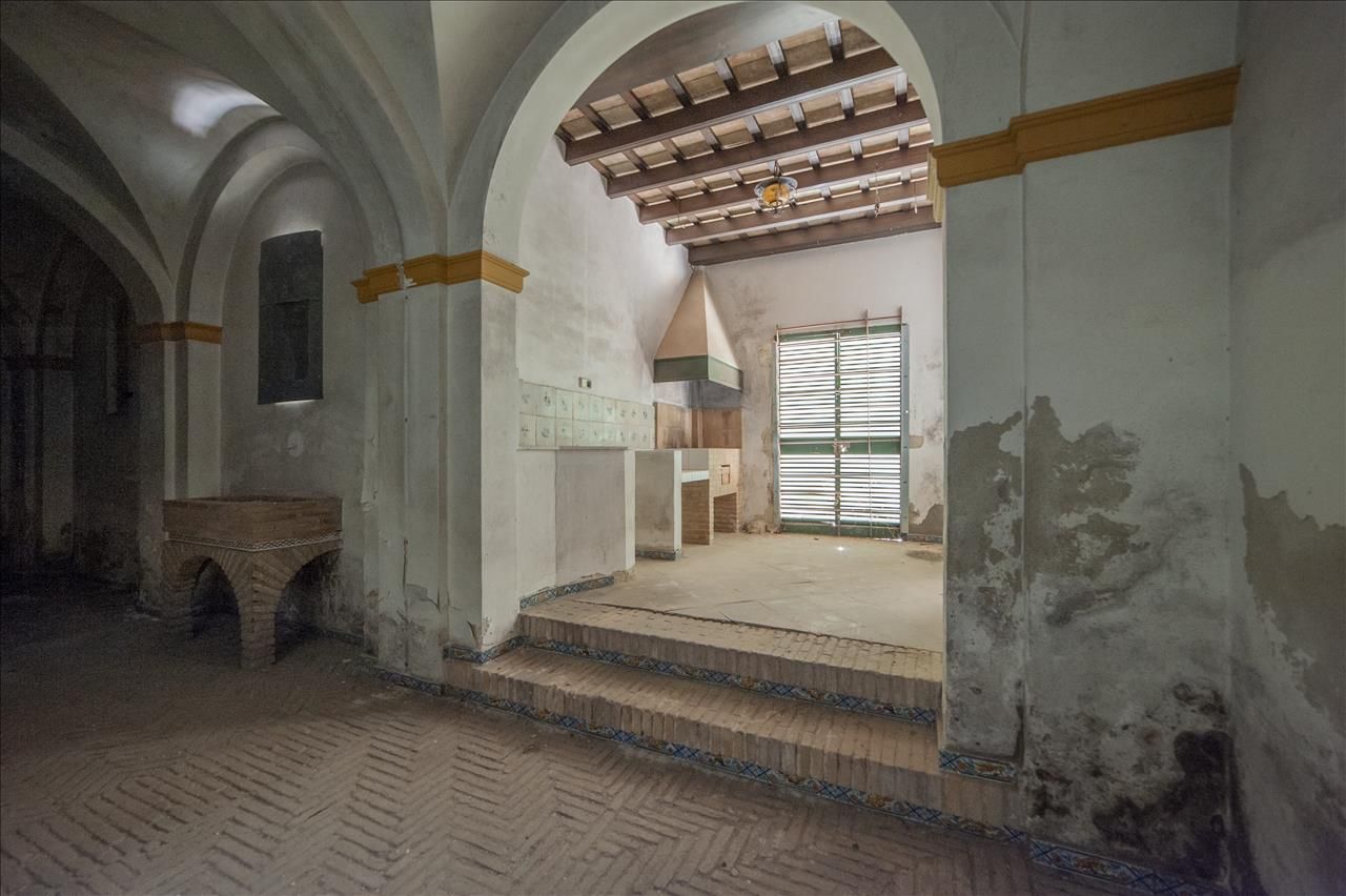 Casa adosada en venda en Lebrija amb Terrassa
