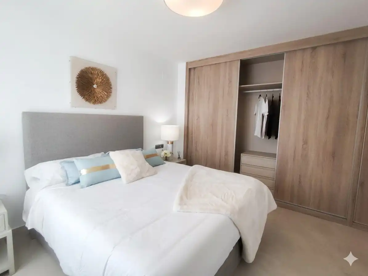 Schlafzimmer von Wohnung zum Verkauf in Mijas mit Klimaanlage, Privatgarten und Terrasse