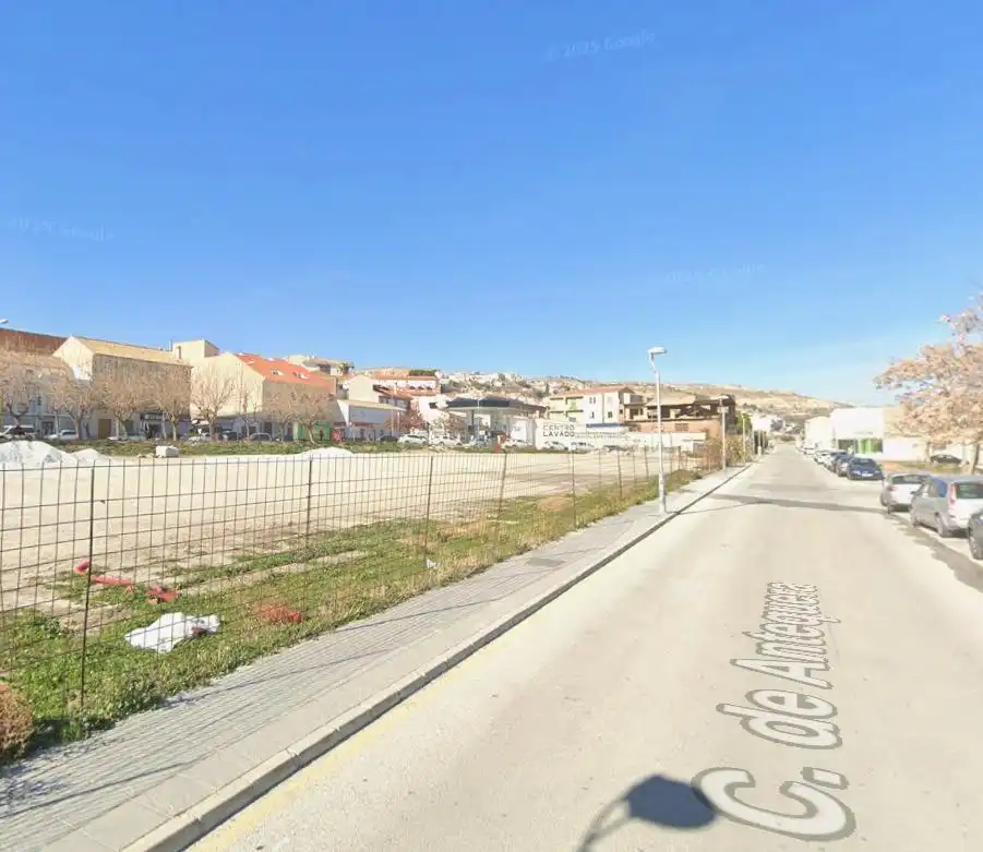 Terrenys i solars en venda a Baza