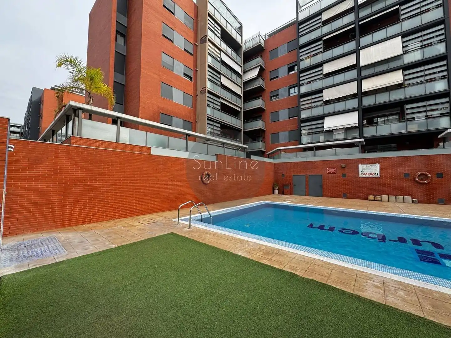 Appartement avec piscine à vendre à Calle Poeta José Agustín Goytisolo, imagen 37