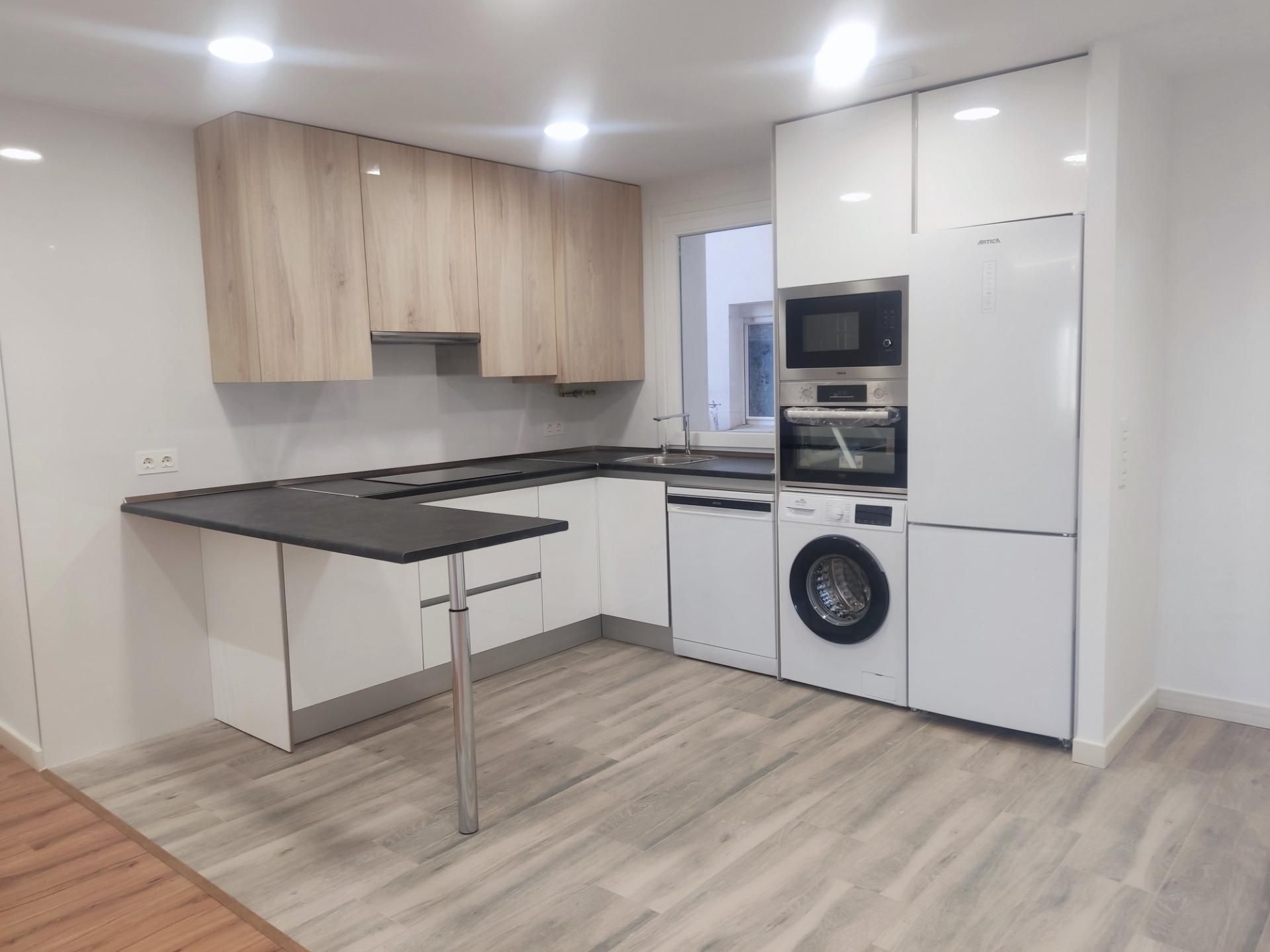 Kitchen of Flat to rent in Burgos Capital  with Heating