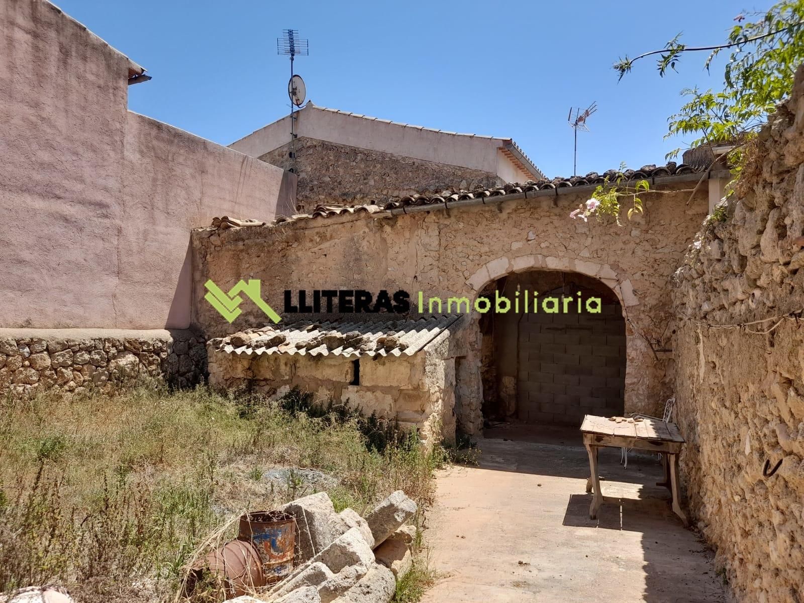 Vista exterior de Casa o xalet en venda en Búger amb Jardí privat, Terrassa i Balcó