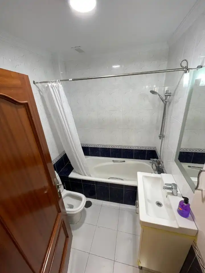 Badezimmer von Dachboden zum Verkauf in Vélez-Málaga mit Klimaanlage, Heizung und Terrasse