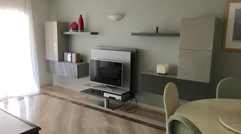 Foto 2 de Apartament de lloguer a Elviria, Málaga