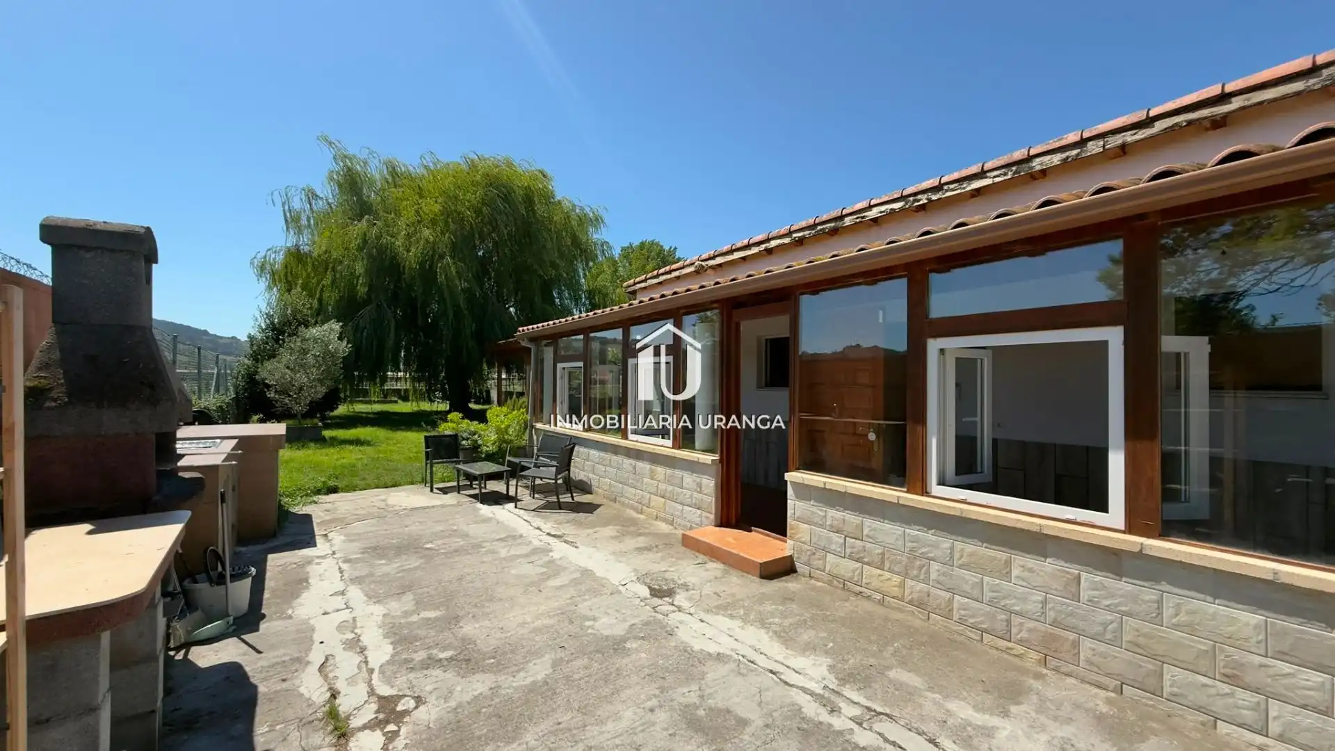 Vista exterior de Residencial en venta en Laredo