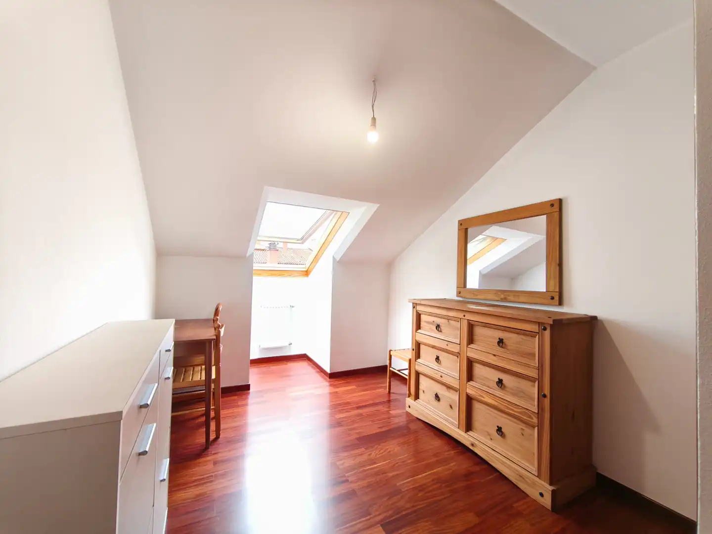 Bedroom of Attic for sale in Ames  with Heating, Storage room and Furnished