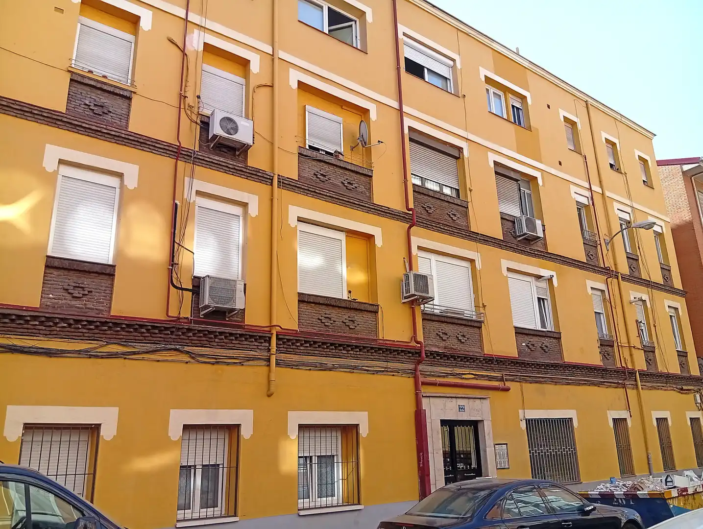 Exterior view of Flat for sale in Madrid  with Air Conditioner, Heating and Oven