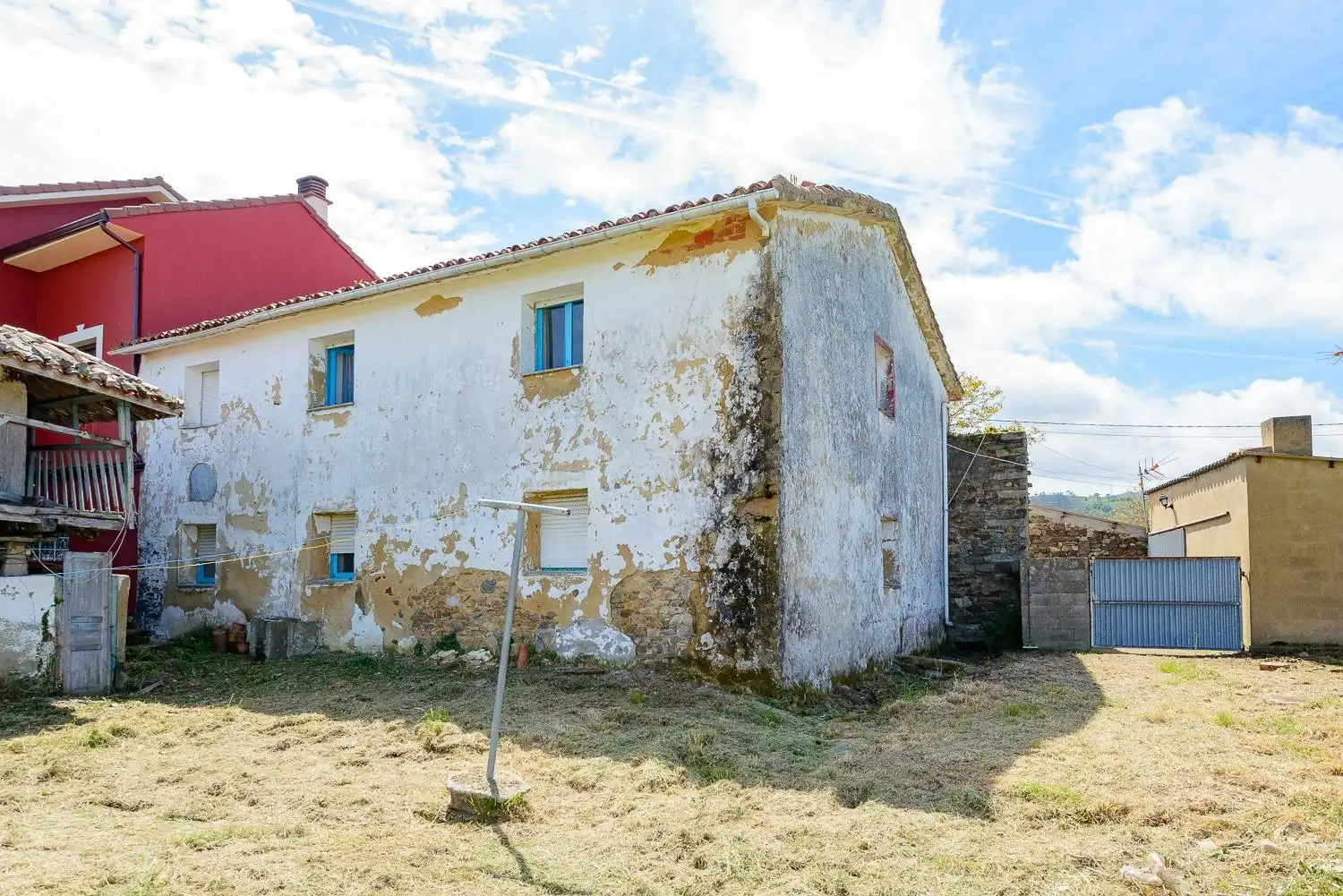 Außenansicht von Country house zum Verkauf in Cudillero mit Privatgarten