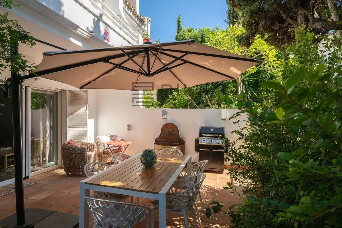 Reihenhaus mit Pool zum Verkauf in Urb. Villas en Artola Golf, imagen 5
