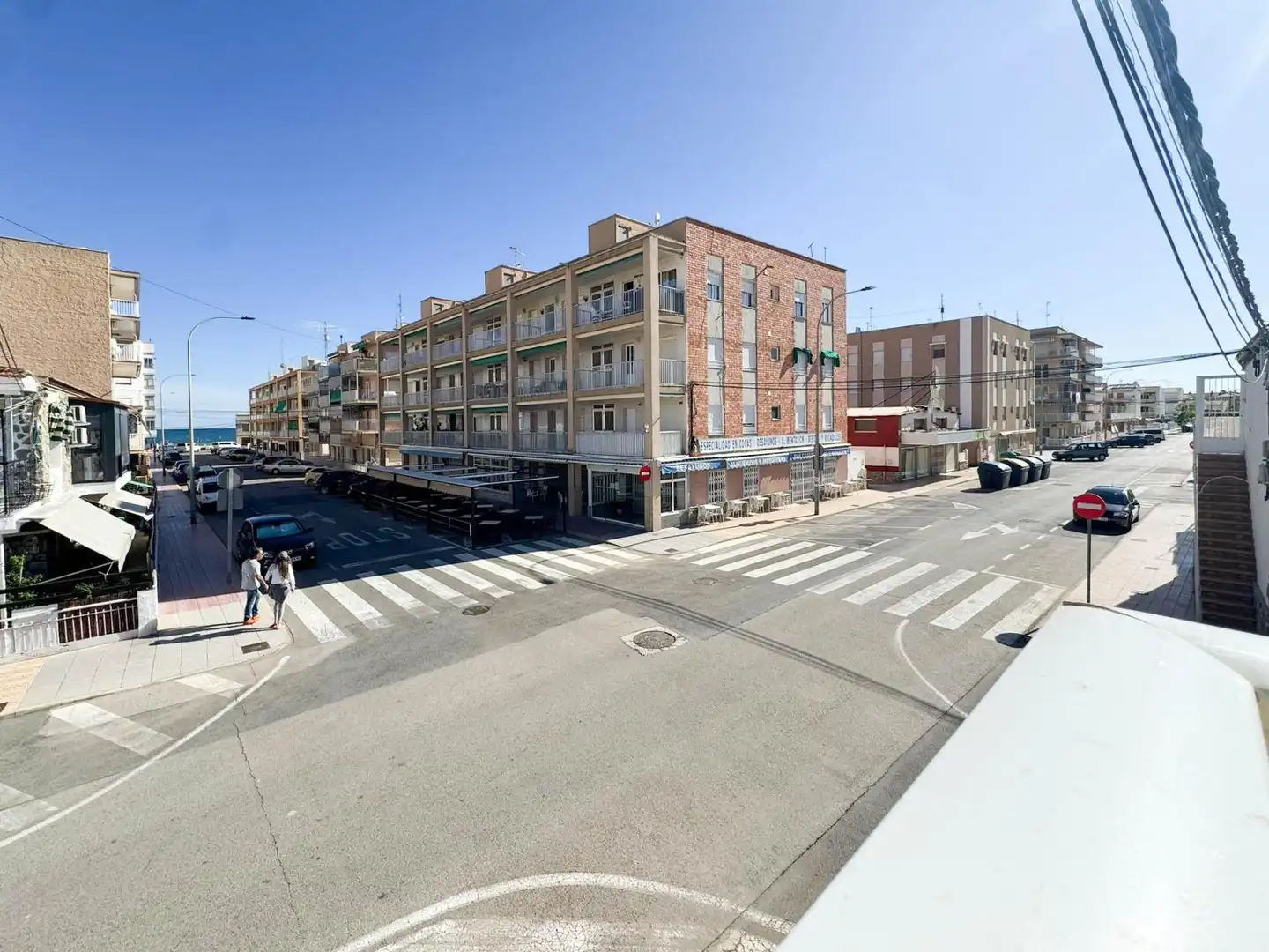 Vista exterior de Apartamento de alquiler en Santa Pola con Terraza, Amueblado y Balcón