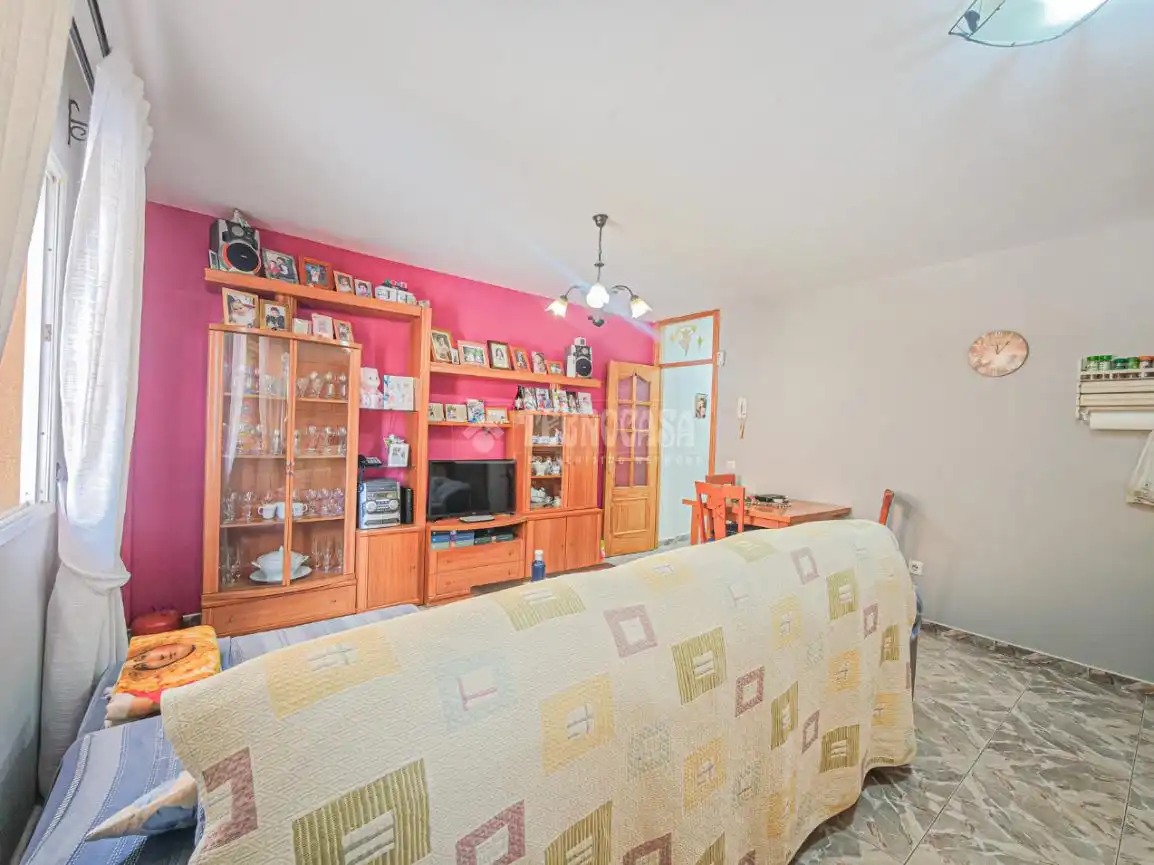 Sala d'estar de Pis en venda en Arona amb Moblat