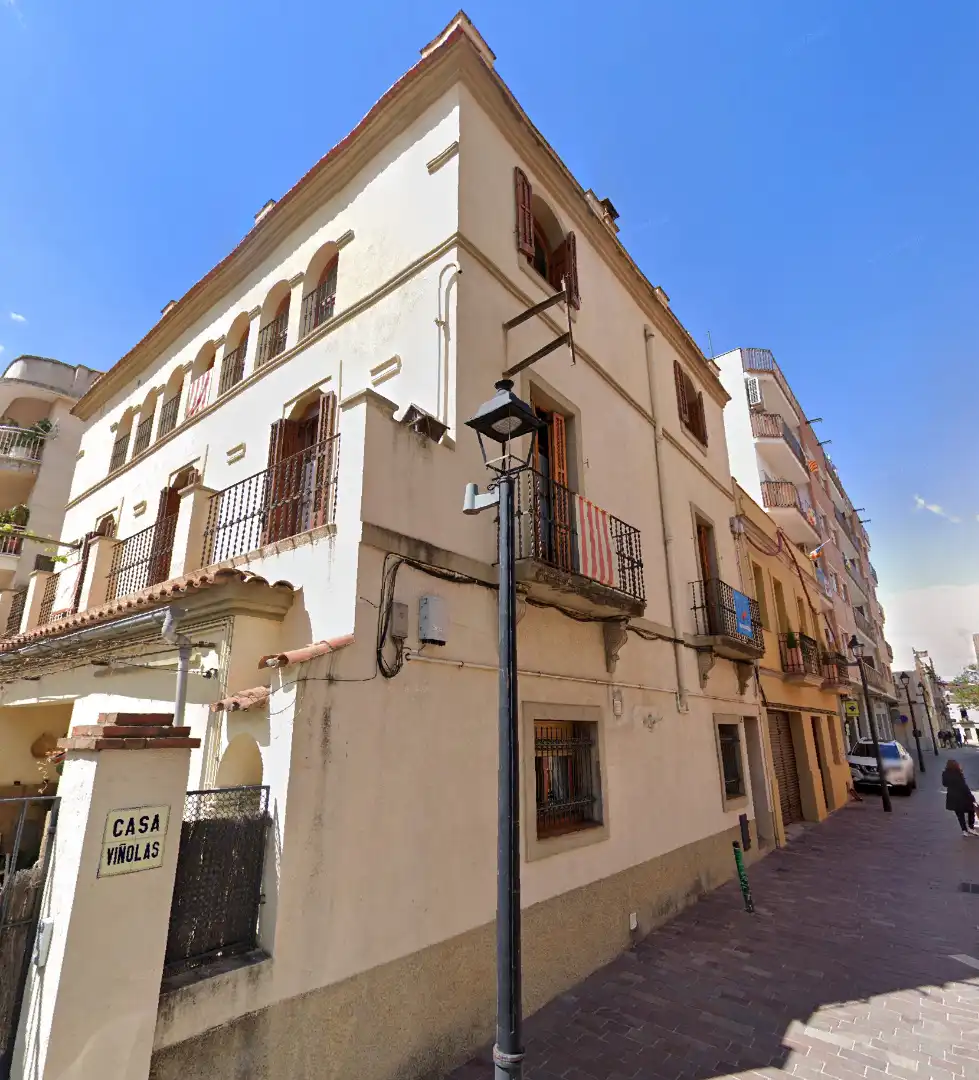 Exterior view of Houses for sale in Sant Cugat del Vallès  with Air Conditioner, Heating and Private garden
