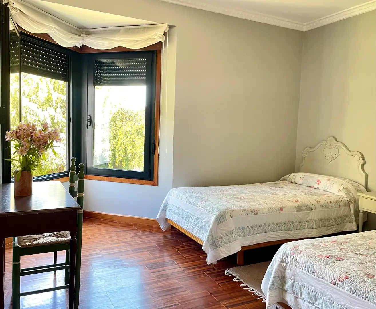 Habitación de Casa o chalet de alquiler en Cangas  con Jardín privado, Parquet y Terraza