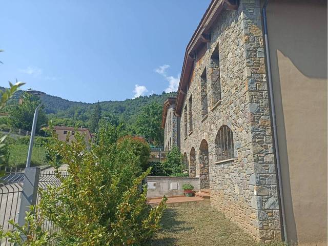 Casa adosada en Venta en Paseo Meridià Verd en Vallfogona de Ripollès