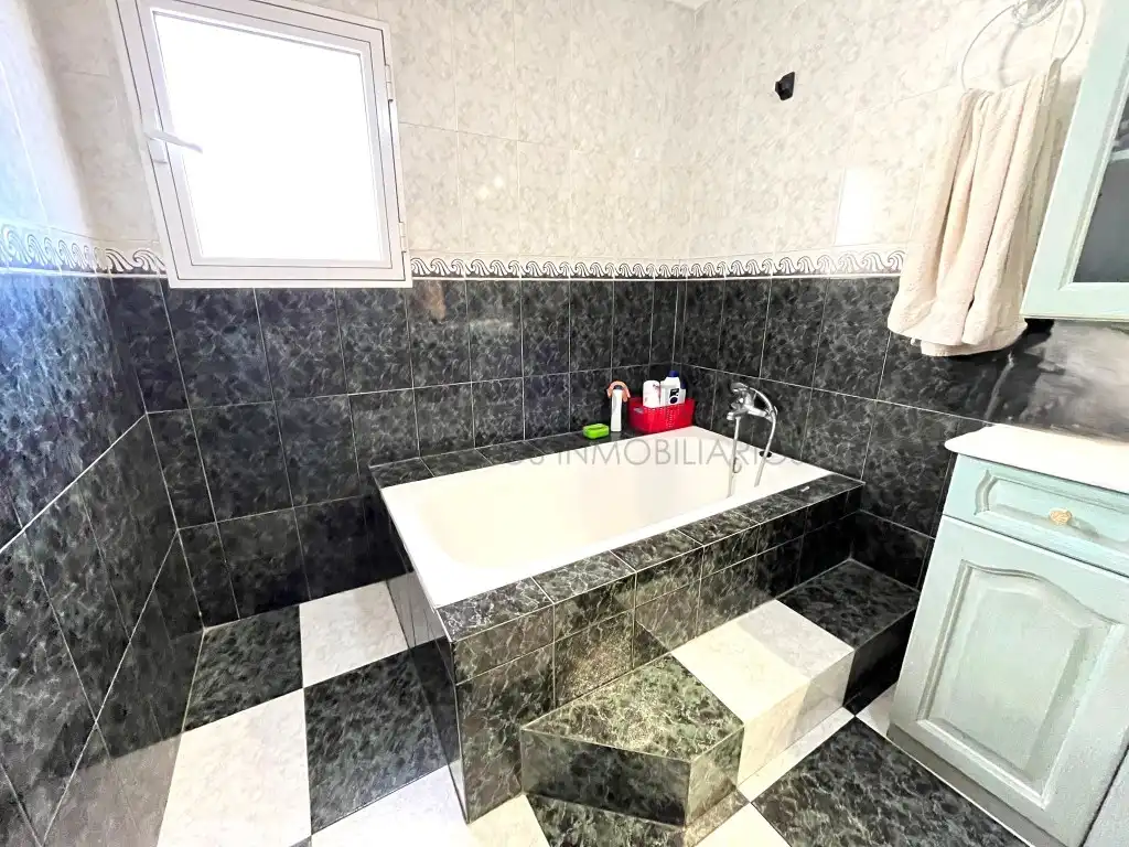 Terraced house for sale in Calle Sagasta, imagen 7