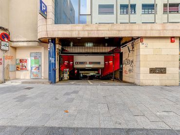 Individuel à louer à CALLE GRACIA 53