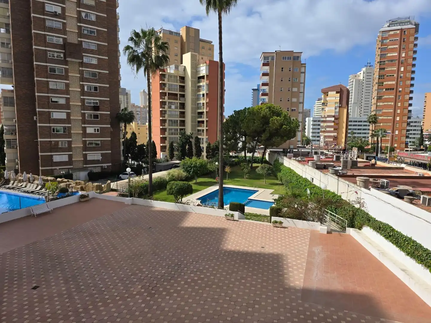 Exterior view of Flat for rent in Benidorm  with Air Conditioner, Private garden and Terrace