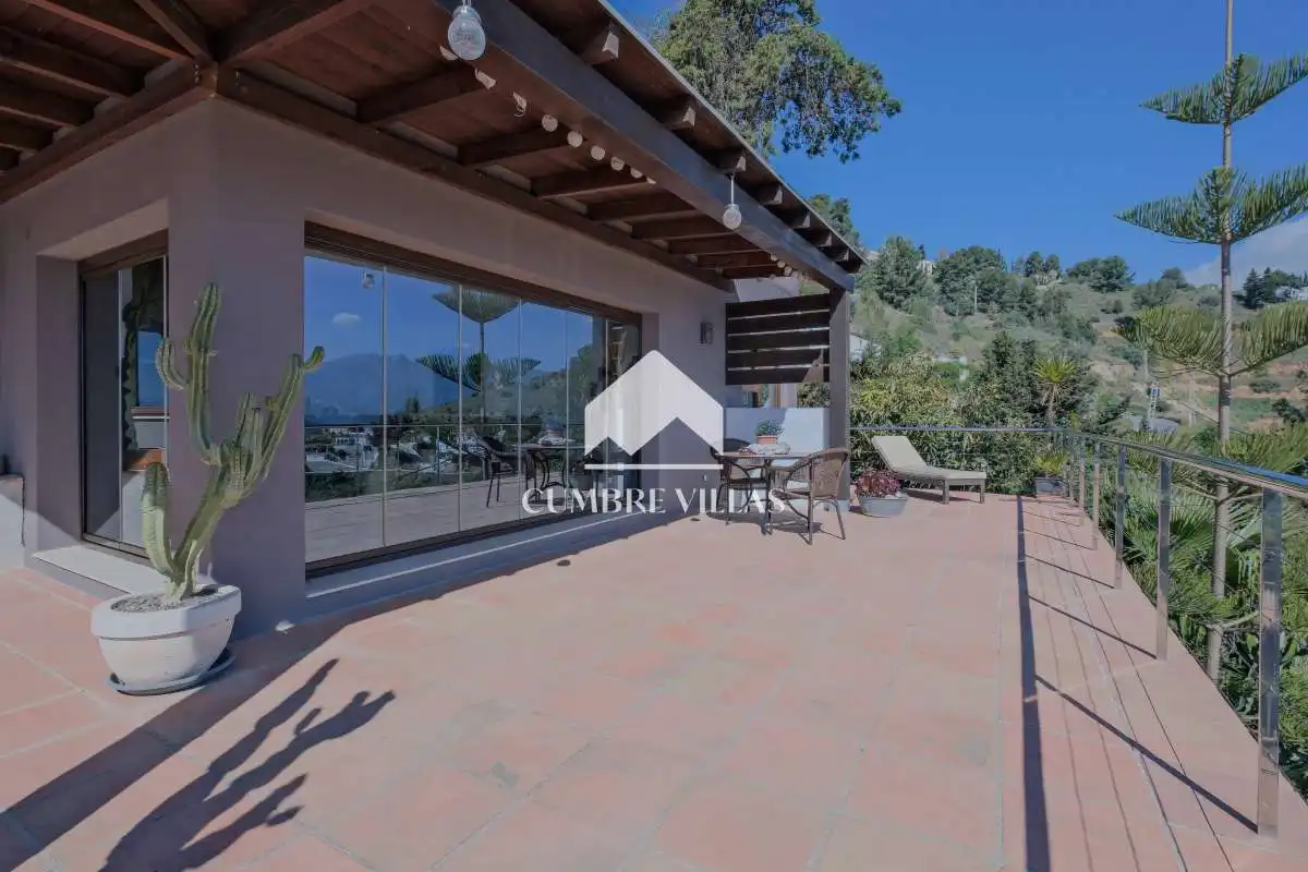 Terrassa de Casa o xalet en venda en Almuñécar amb Terrassa, Traster i Moblat