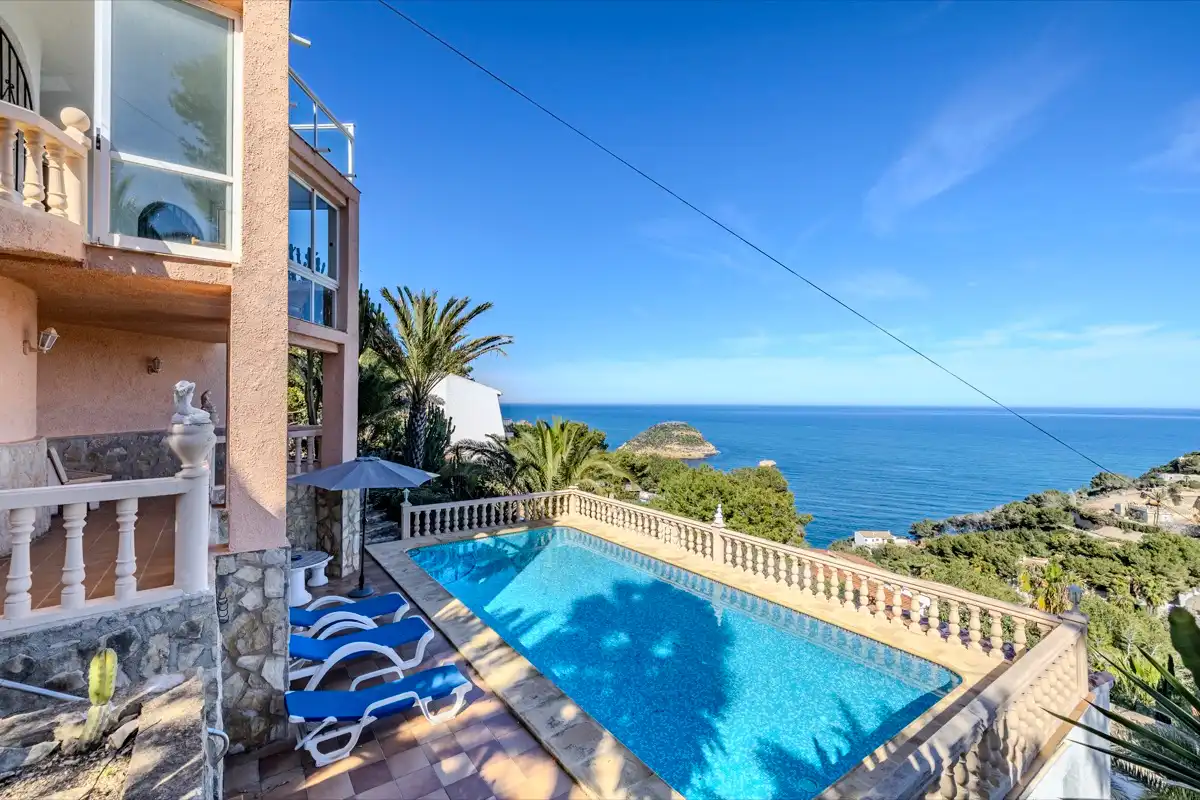 Swimming pool of Houses for sale in Jávea / Xàbia  with Air Conditioner, Heating and Private garden