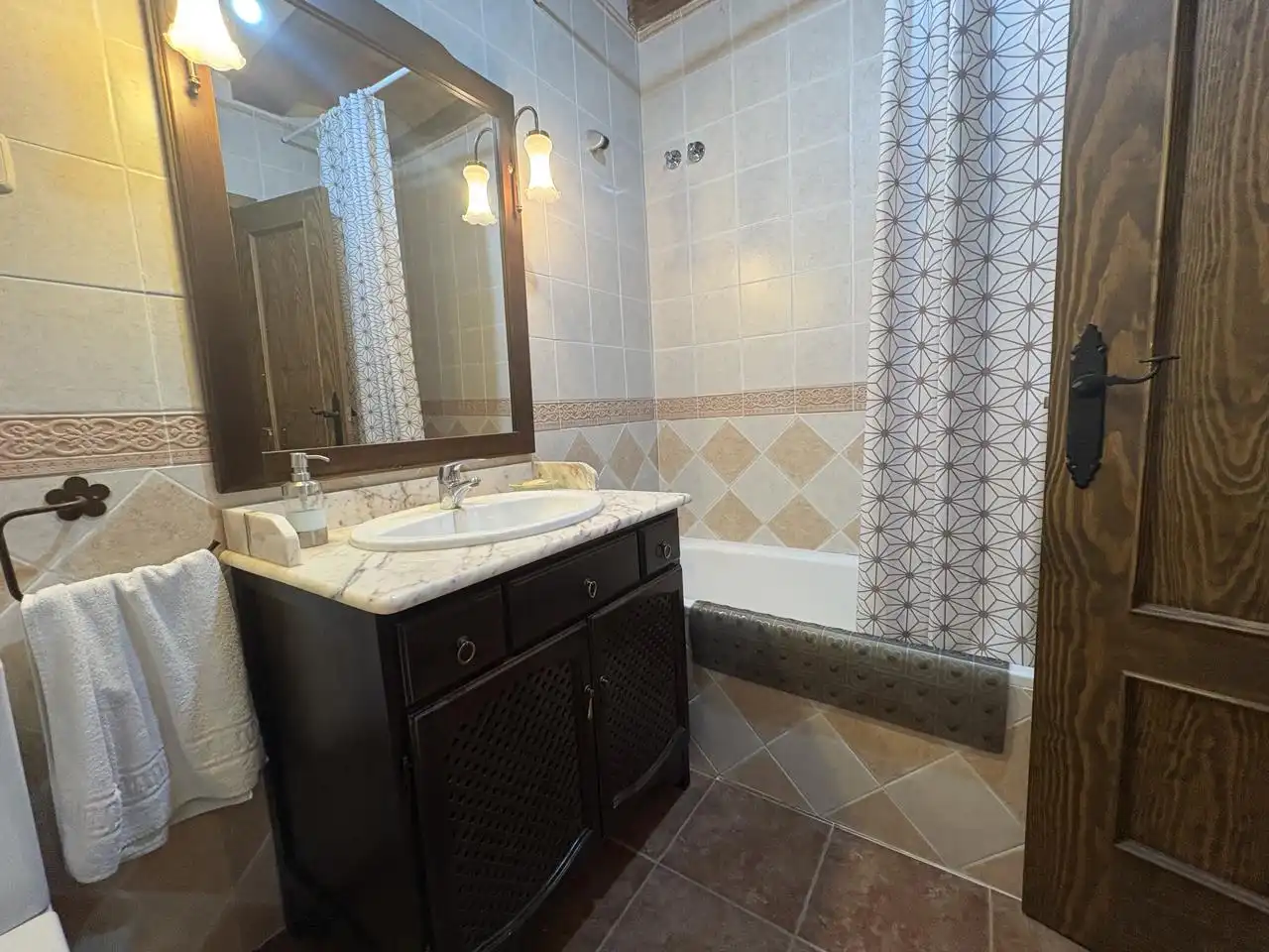 Bathroom of Detached homes for rent in El Berrueco  with Heating, Private garden and Storage room