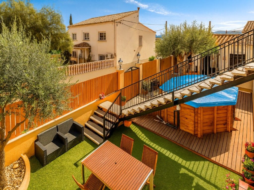 Flat for sale in Barrio Rovira, La, Cal Rubió