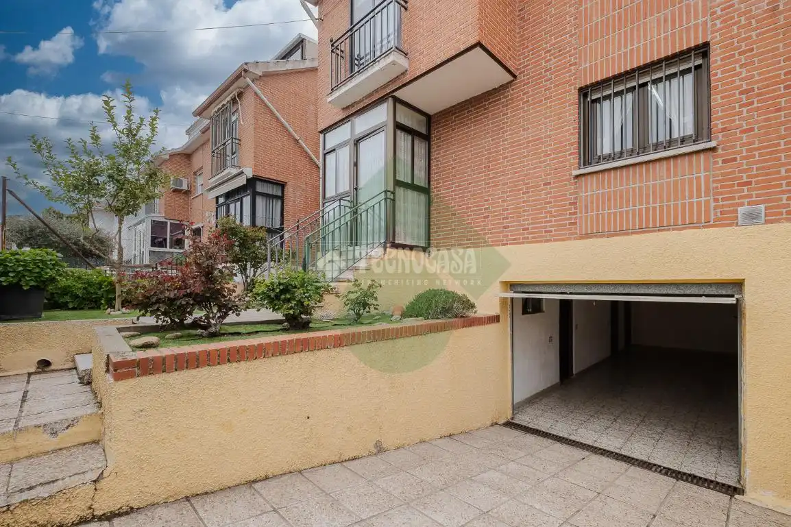 Vista exterior de Pis en venda en Griñón