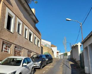 Vista exterior de Edifici en venda en Carabaña