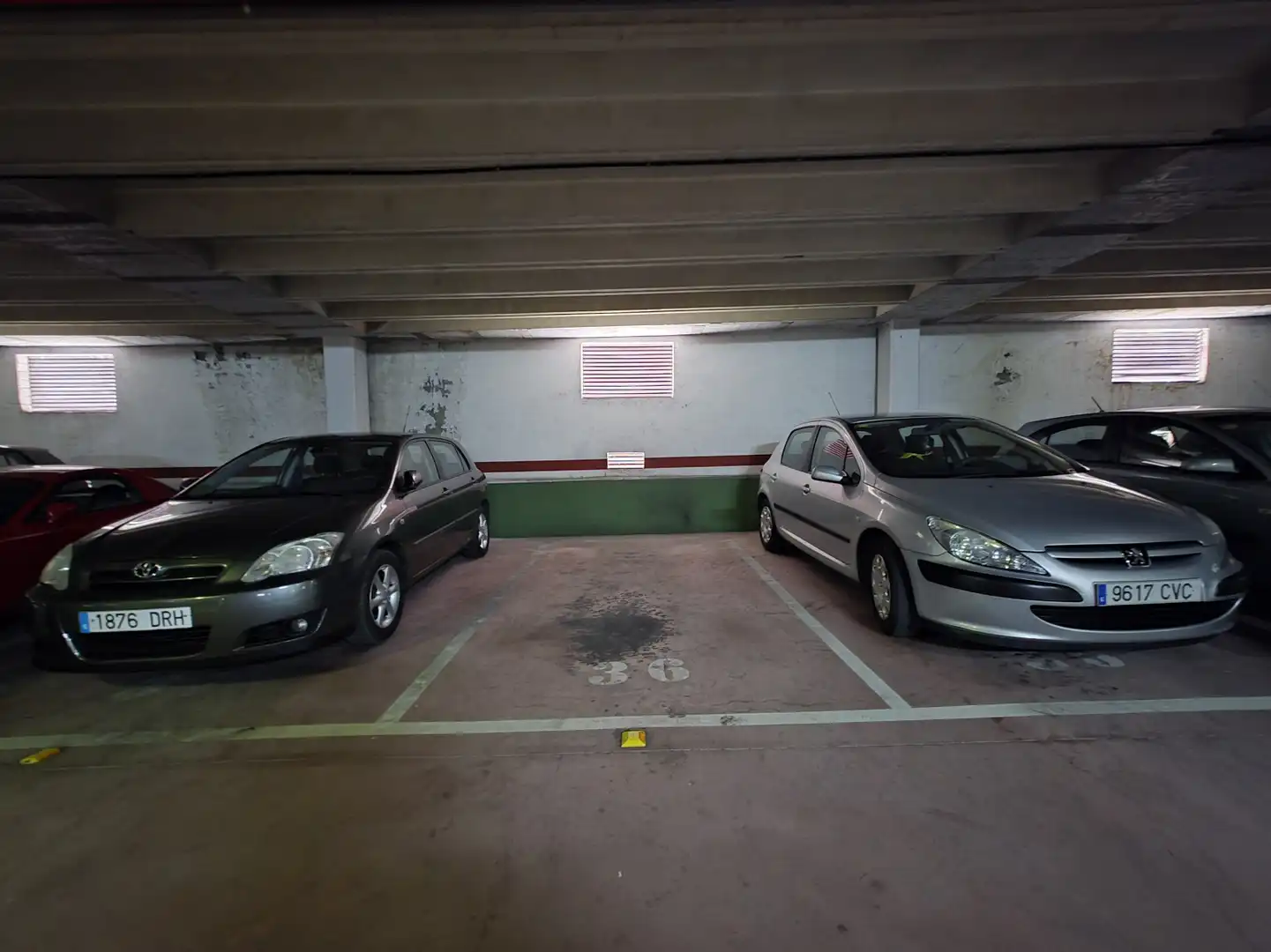 Parking of Flat for sale in Oviedo 