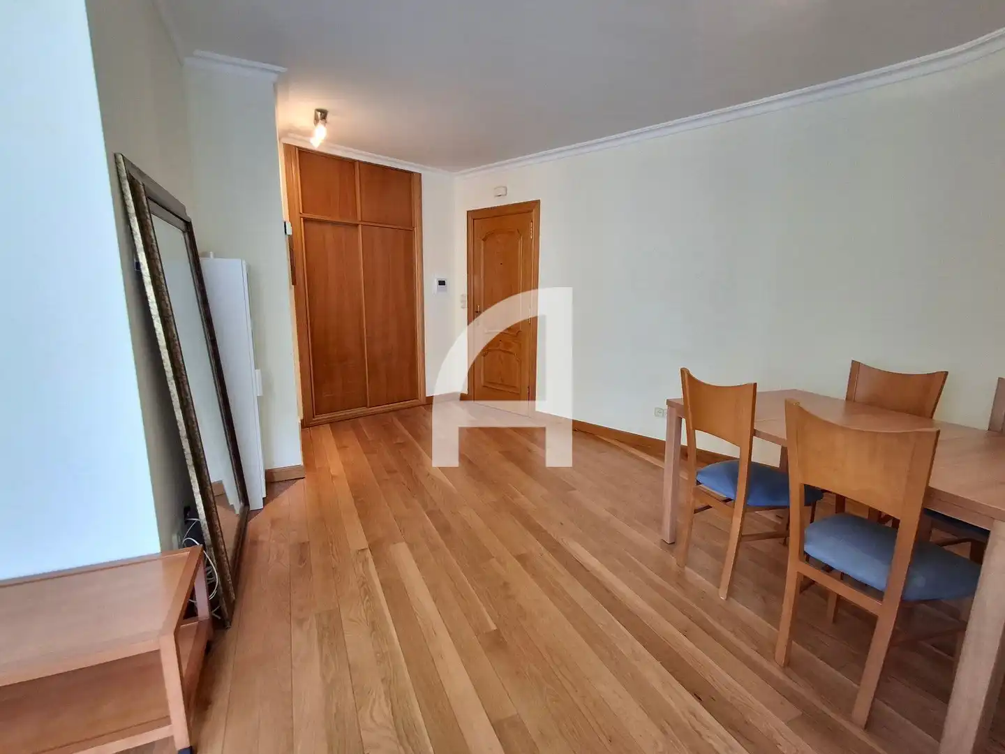 Flat for rent in Vigo   with Heating, Parquet flooring and Furnished