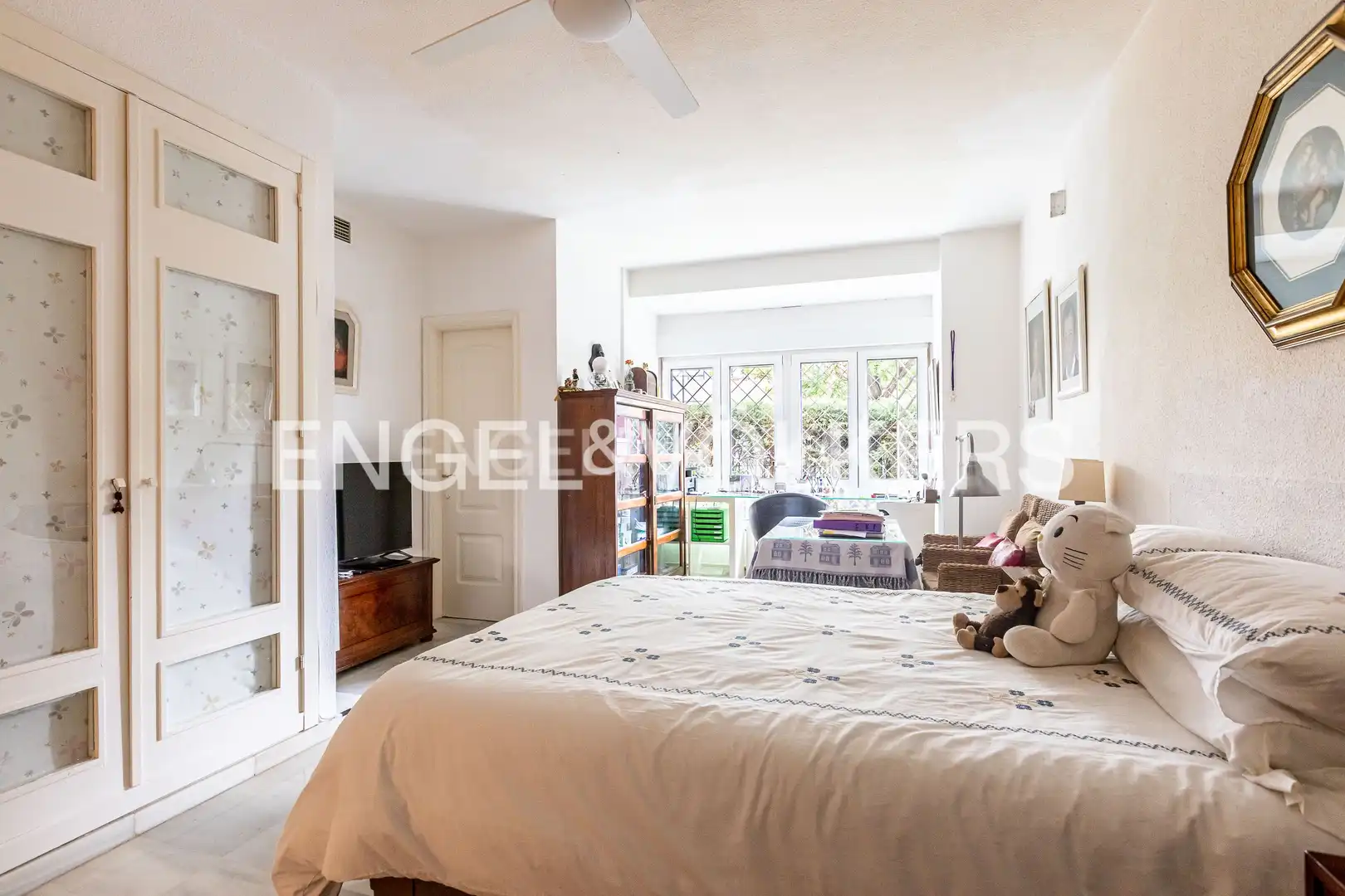 Habitación de Piso de alquiler en Sevilla con Aire acondicionado, Calefacción y Trastero