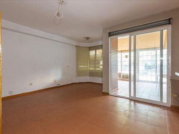 Casa aparellada amb piscina en venda a Lago Sanabria