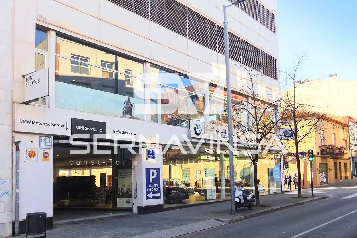 Vista exterior de Edificio en venta en Terrassa