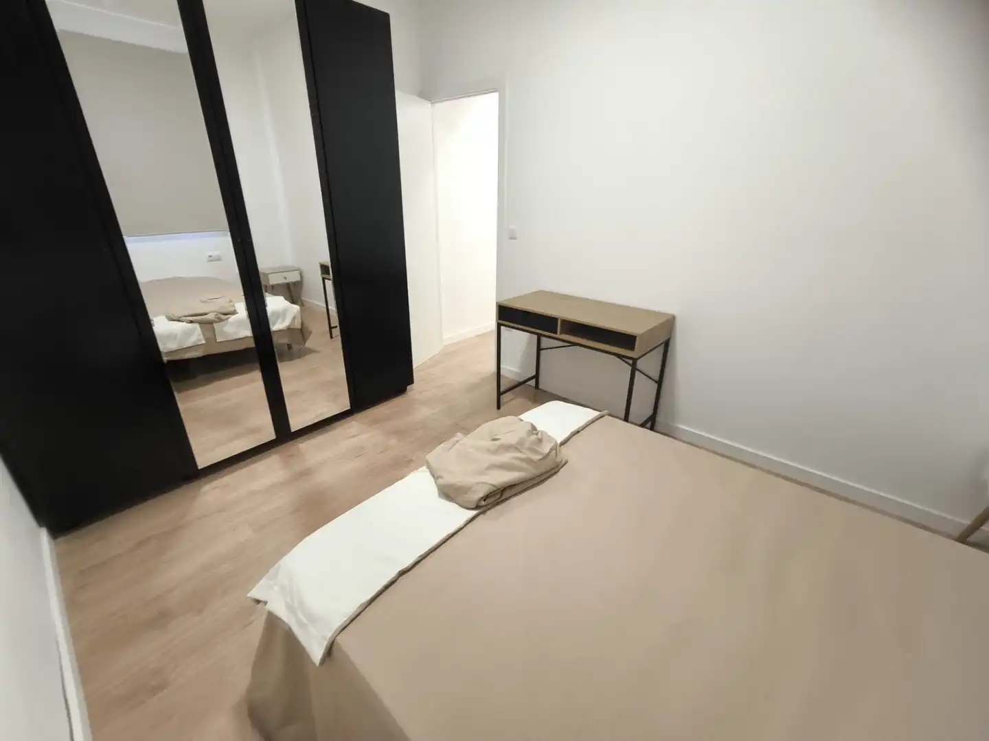 Bedroom of Flat for share in Centre - Zona Alta  