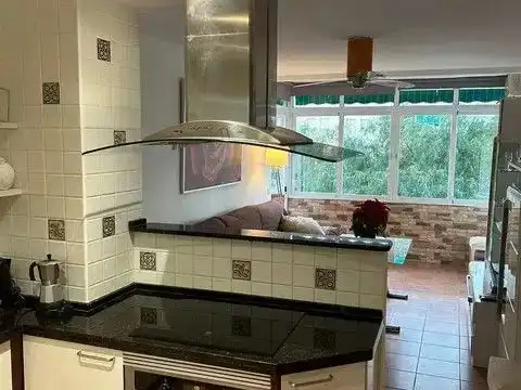 Küche von Wohnung zur Miete in Benalmádena mit Klimaanlage, Schwimmbad und Balkon